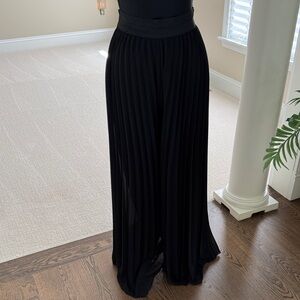 Elegant Black Pleated Maxi Skirt/pants
